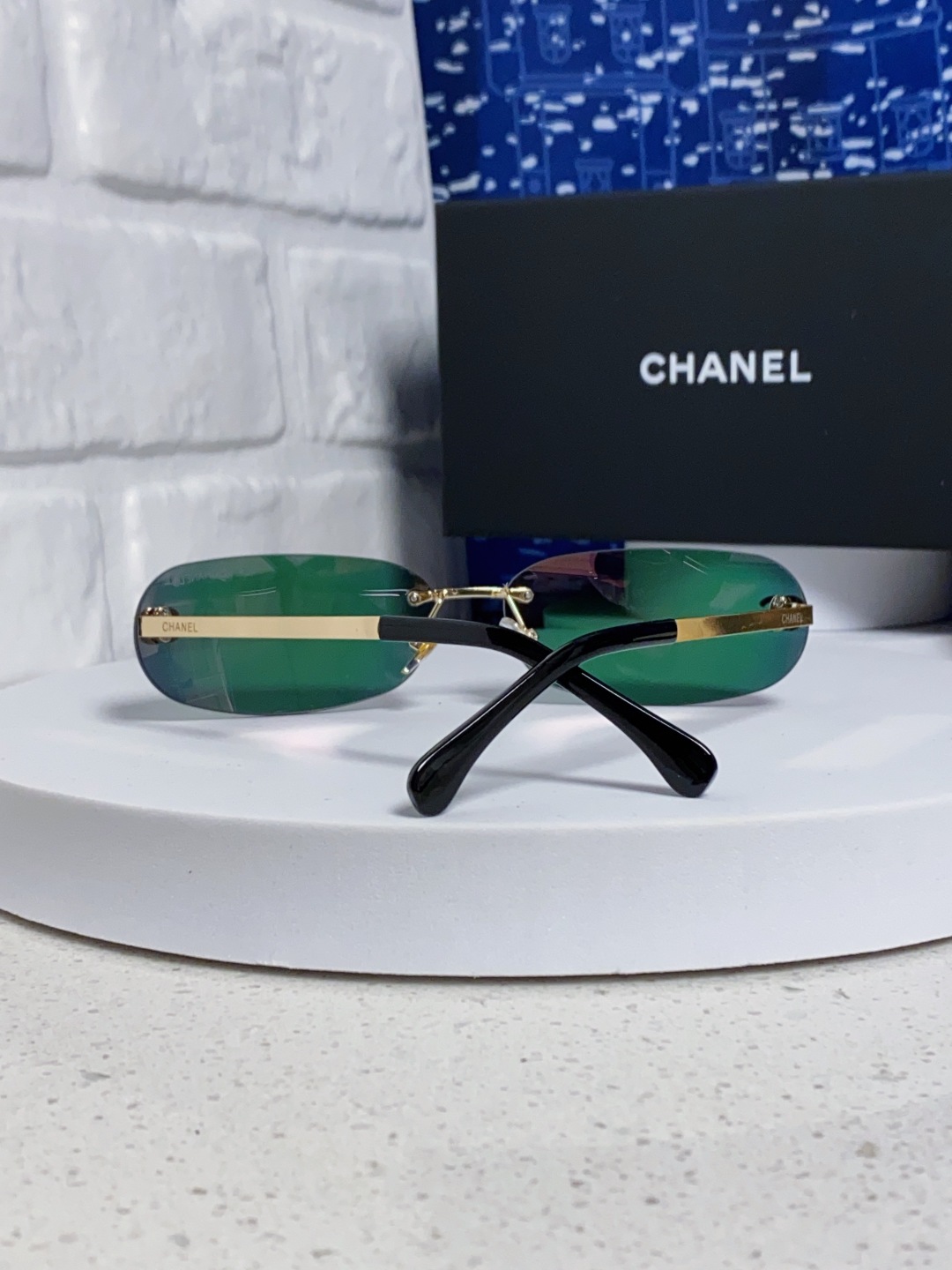 Chanel香奈儿 2025新款网红同款高级无框墨镜女素颜百搭防晒街拍小香家太阳镜 CH4002