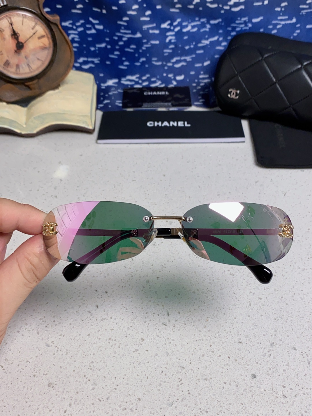 Chanel香奈儿 2025新款网红同款高级无框墨镜女素颜百搭防晒街拍小香家太阳镜 CH4002