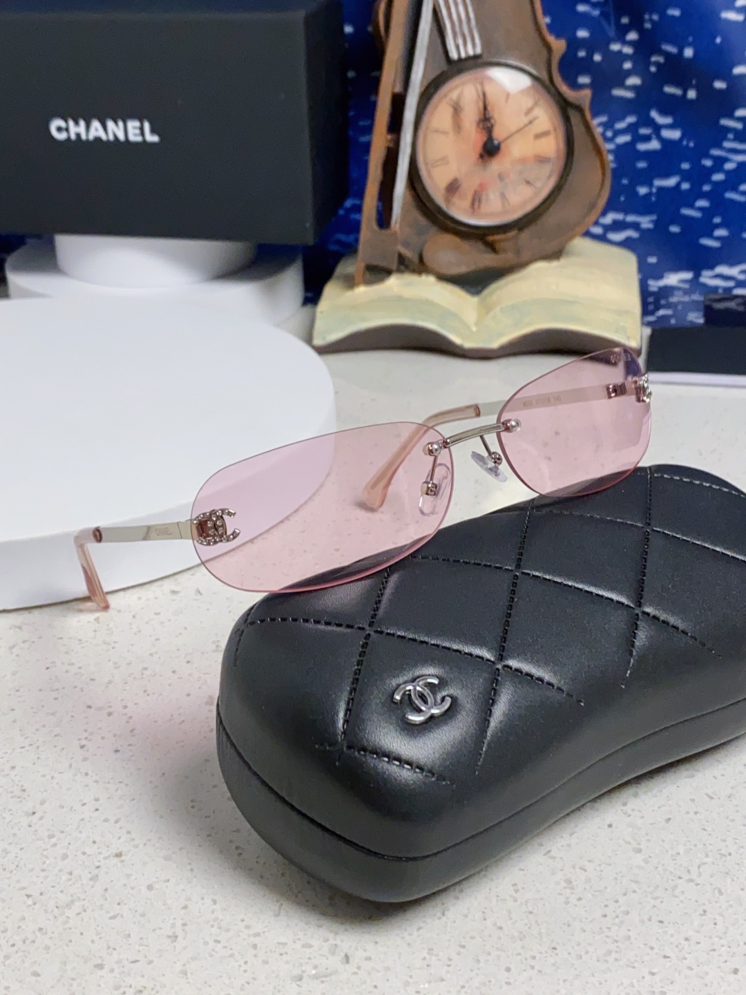 Chanel香奈儿 2025新款网红同款高级无框墨镜女素颜百搭防晒街拍小香家太阳镜 CH4002