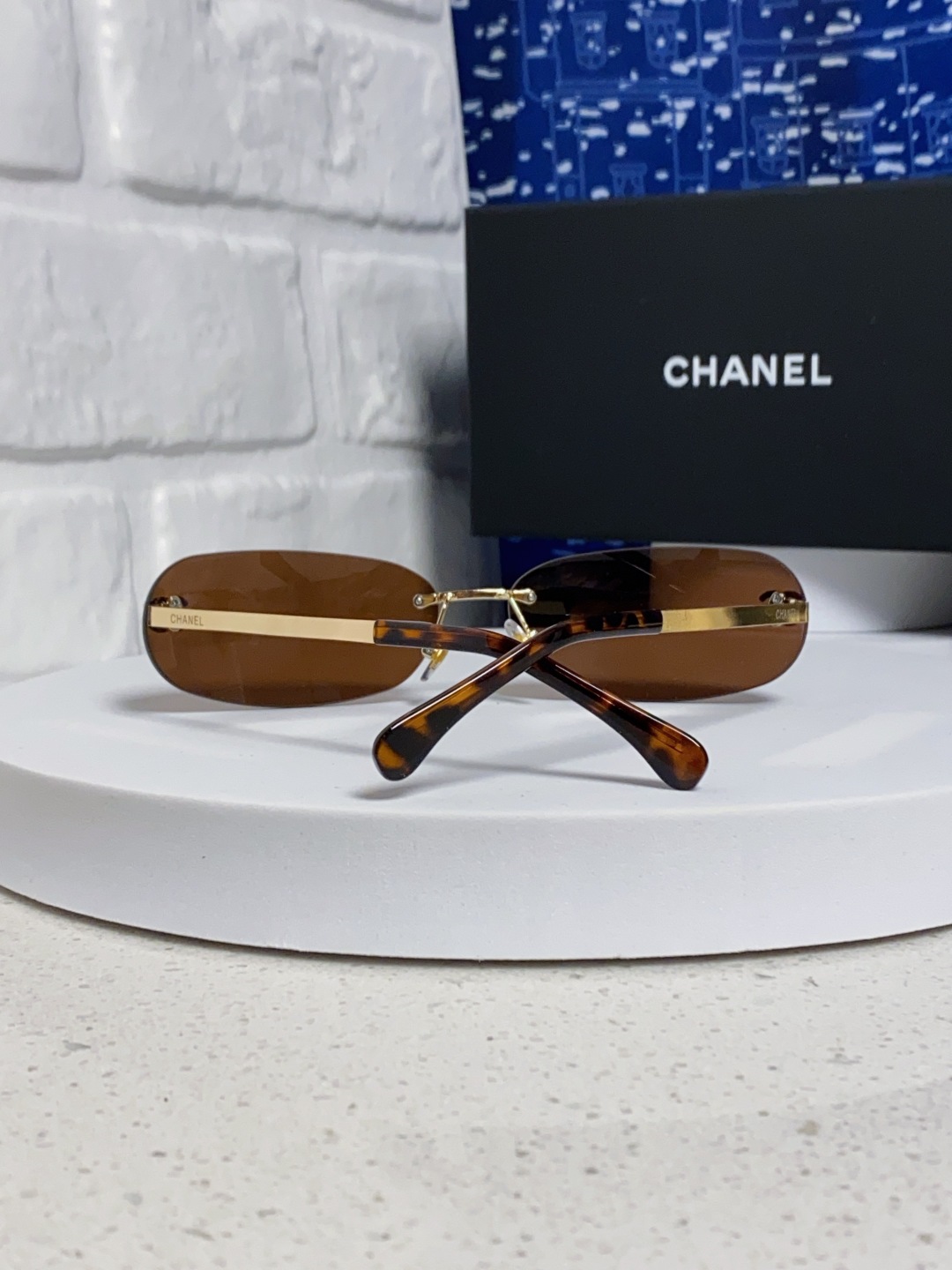 Chanel香奈儿 2025新款网红同款高级无框墨镜女素颜百搭防晒街拍小香家太阳镜 CH4002