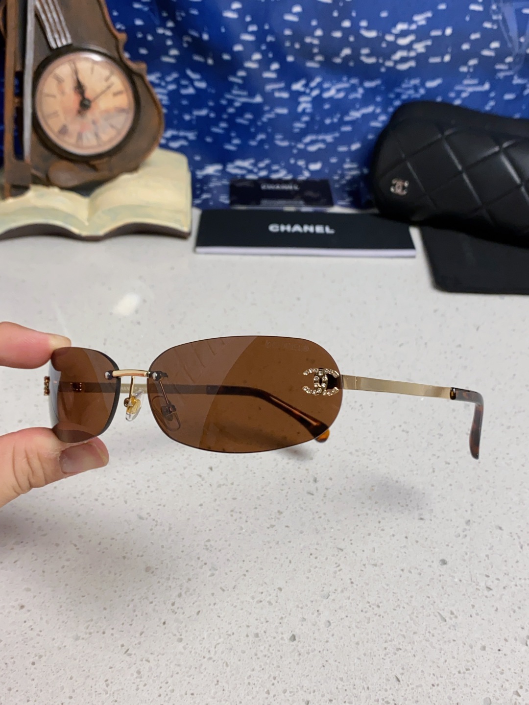 Chanel香奈儿 2025新款网红同款高级无框墨镜女素颜百搭防晒街拍小香家太阳镜 CH4002