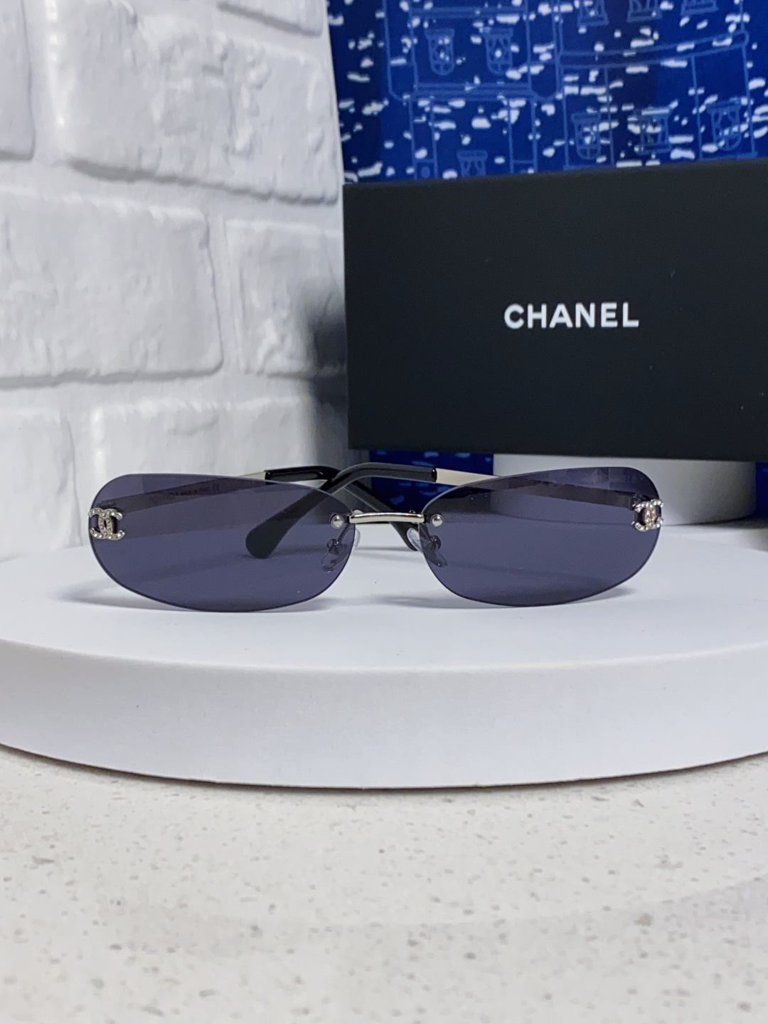 Chanel香奈儿 2025新款网红同款高级无框墨镜女素颜百搭防晒街拍小香家太阳镜 CH4002