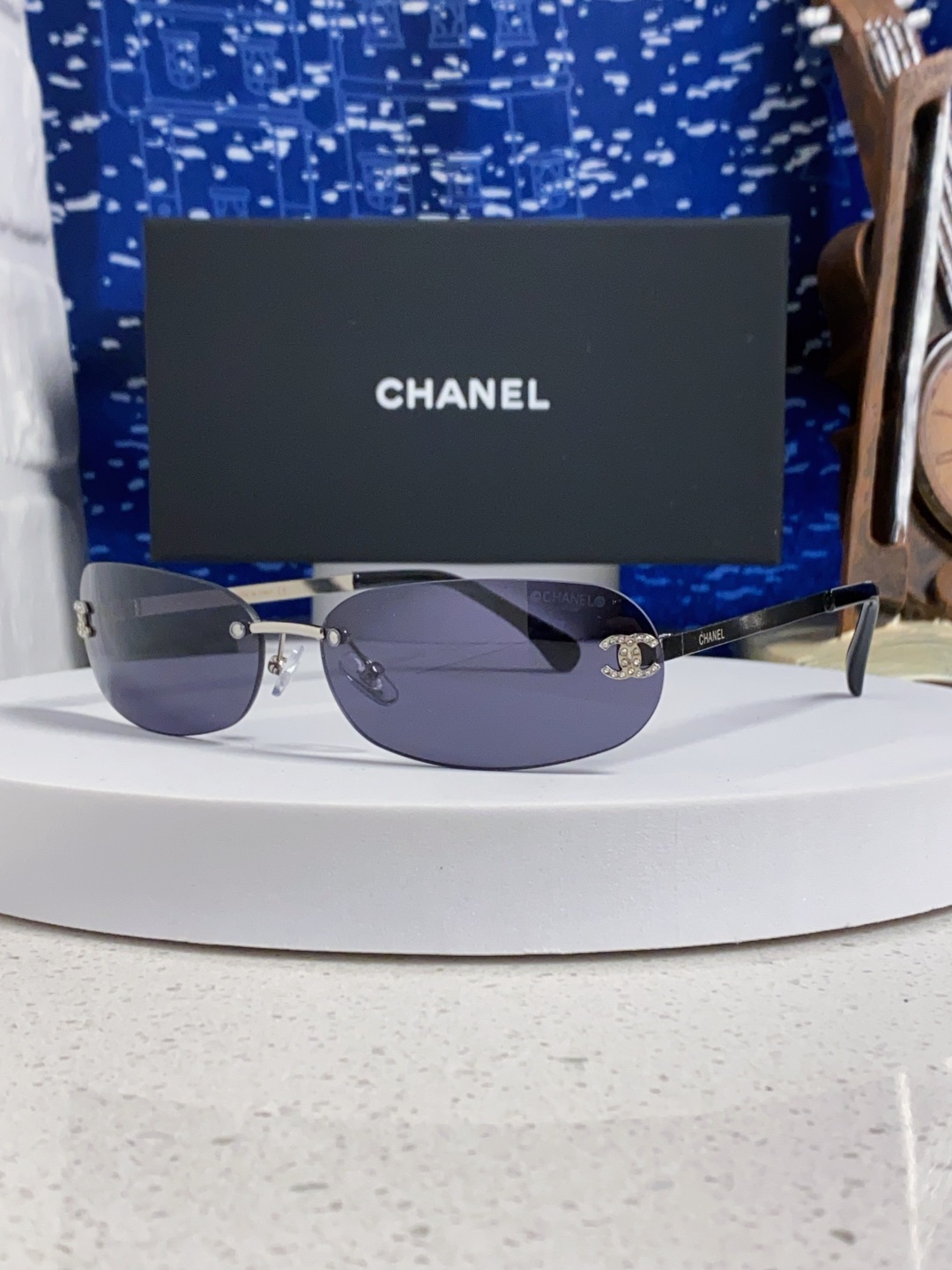 Chanel香奈儿 2025新款网红同款高级无框墨镜女素颜百搭防晒街拍小香家太阳镜 CH4002