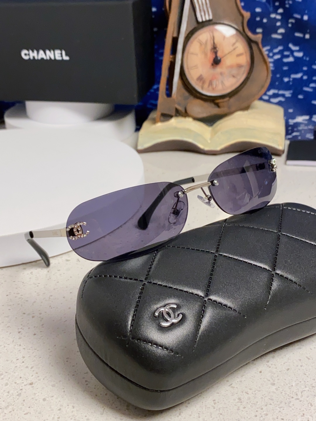 Chanel香奈儿 2025新款网红同款高级无框墨镜女素颜百搭防晒街拍小香家太阳镜 CH4002