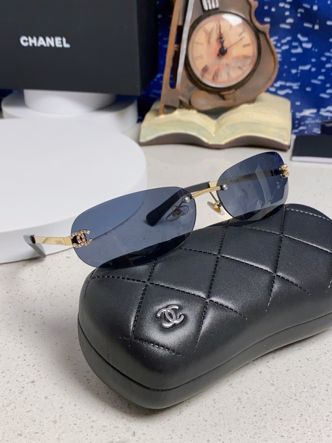 Chanel香奈儿 2025新款网红同款高级无框墨镜女素颜百搭防晒街拍小香家太阳镜 CH4002