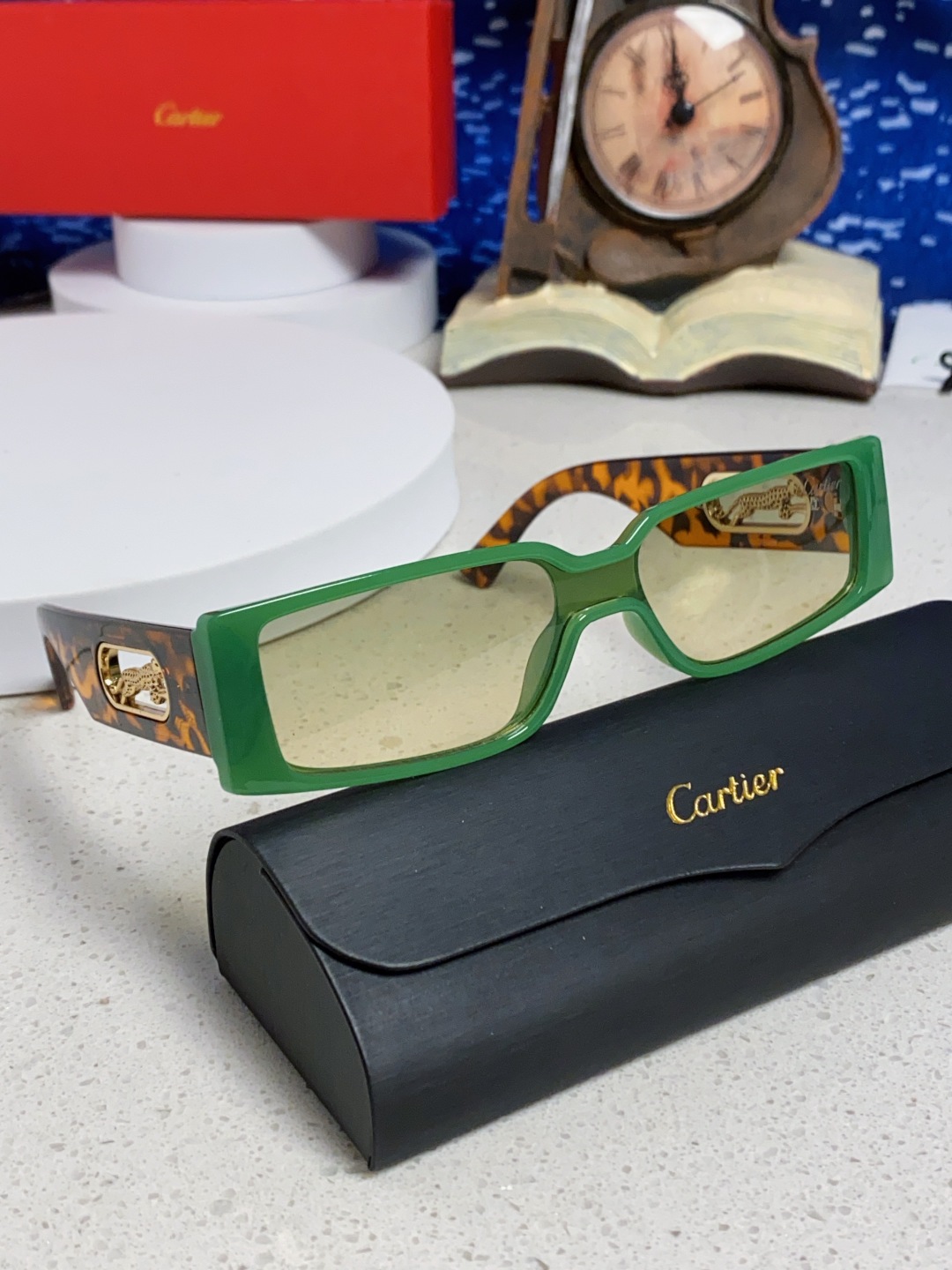 Cartier卡地亚 2025新款欧美小框太阳镜复古方型潮流豹子装饰连体墨镜跨境个性女士墨镜