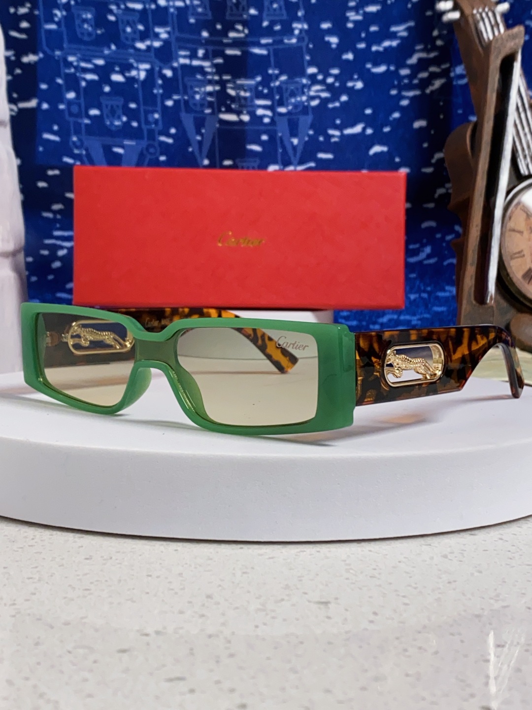 Cartier卡地亚 2025新款欧美小框太阳镜复古方型潮流豹子装饰连体墨镜跨境个性女士墨镜