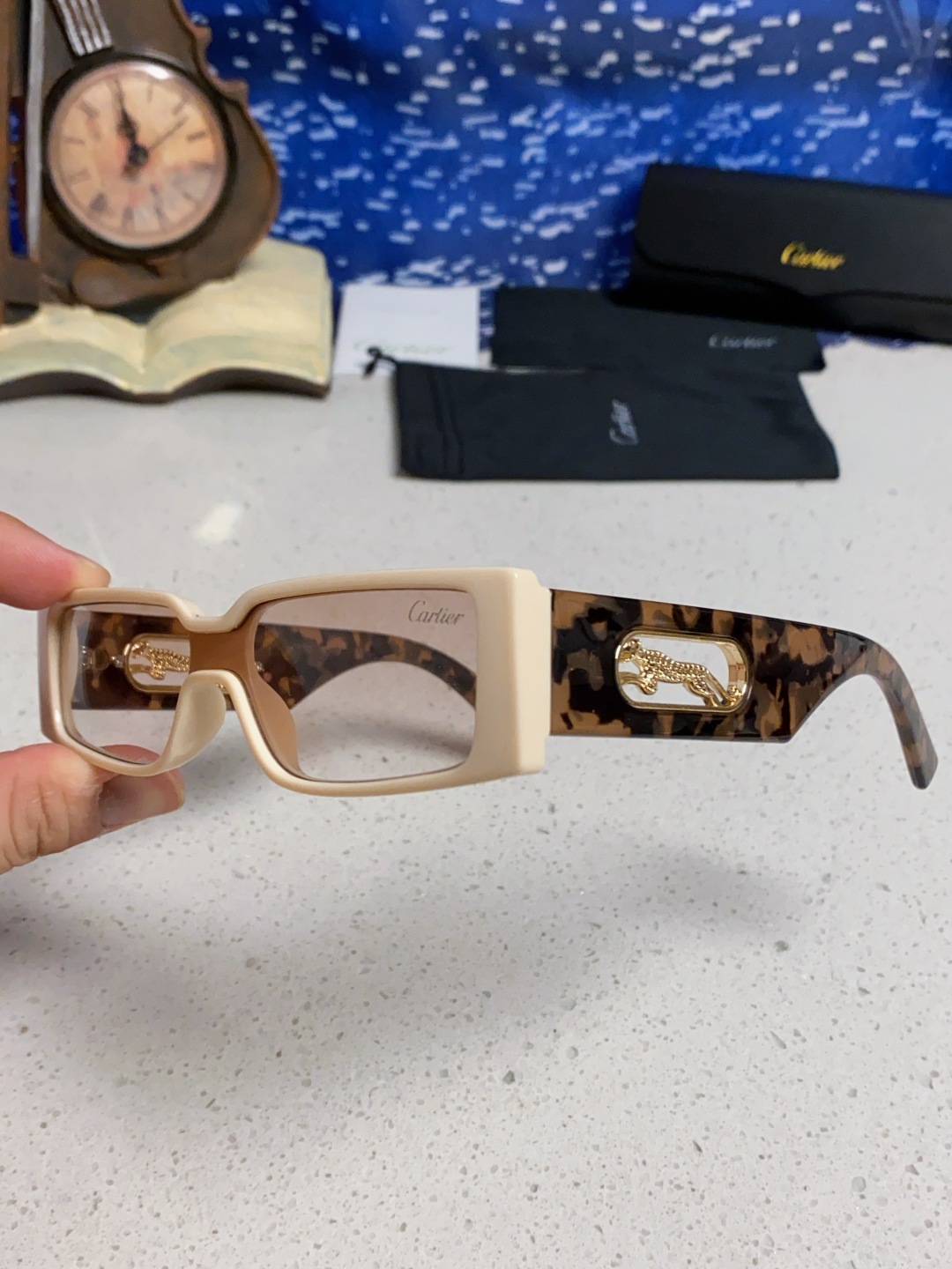 Cartier卡地亚 2025新款欧美小框太阳镜复古方型潮流豹子装饰连体墨镜跨境个性女士墨镜