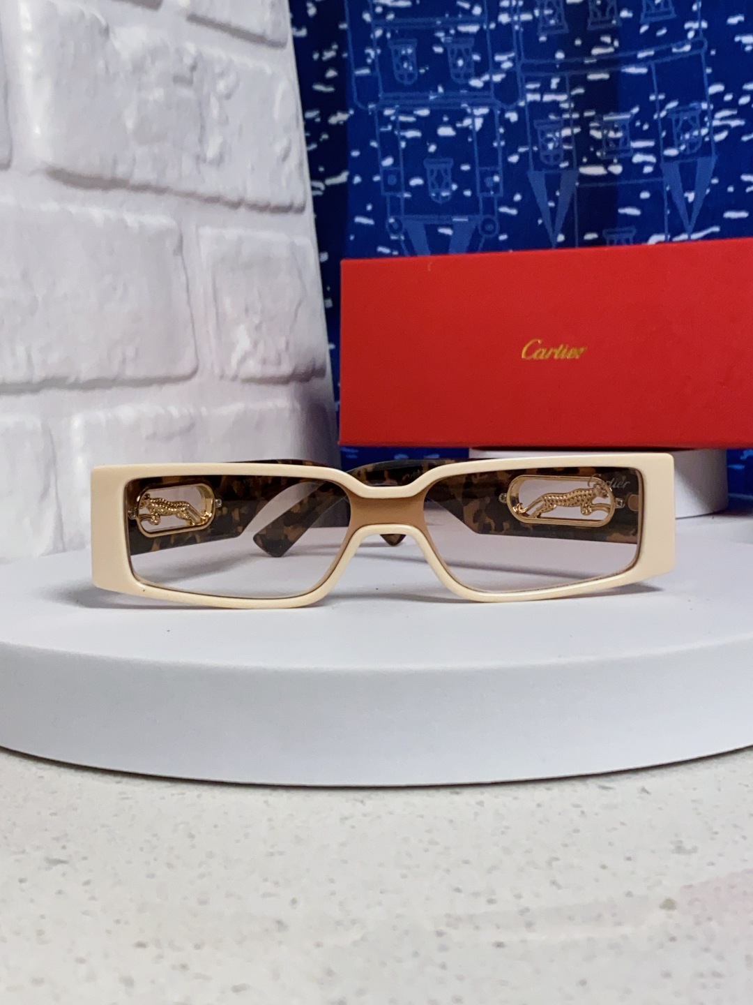 Cartier卡地亚 2025新款欧美小框太阳镜复古方型潮流豹子装饰连体墨镜跨境个性女士墨镜