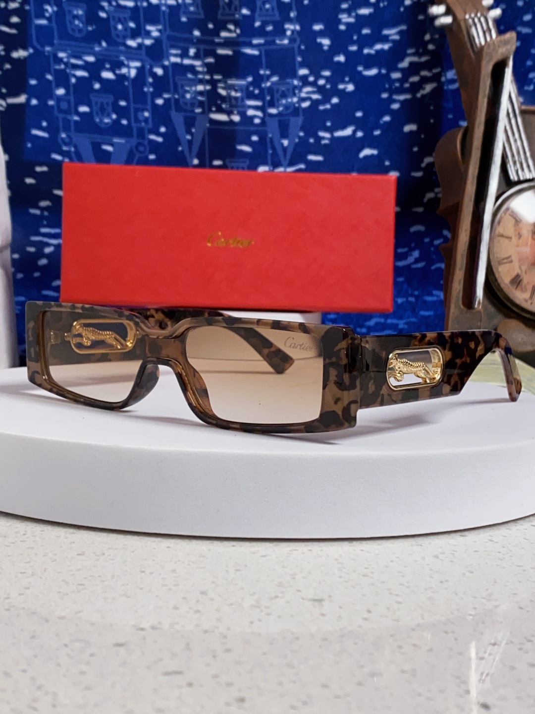 Cartier卡地亚 2025新款欧美小框太阳镜复古方型潮流豹子装饰连体墨镜跨境个性女士墨镜