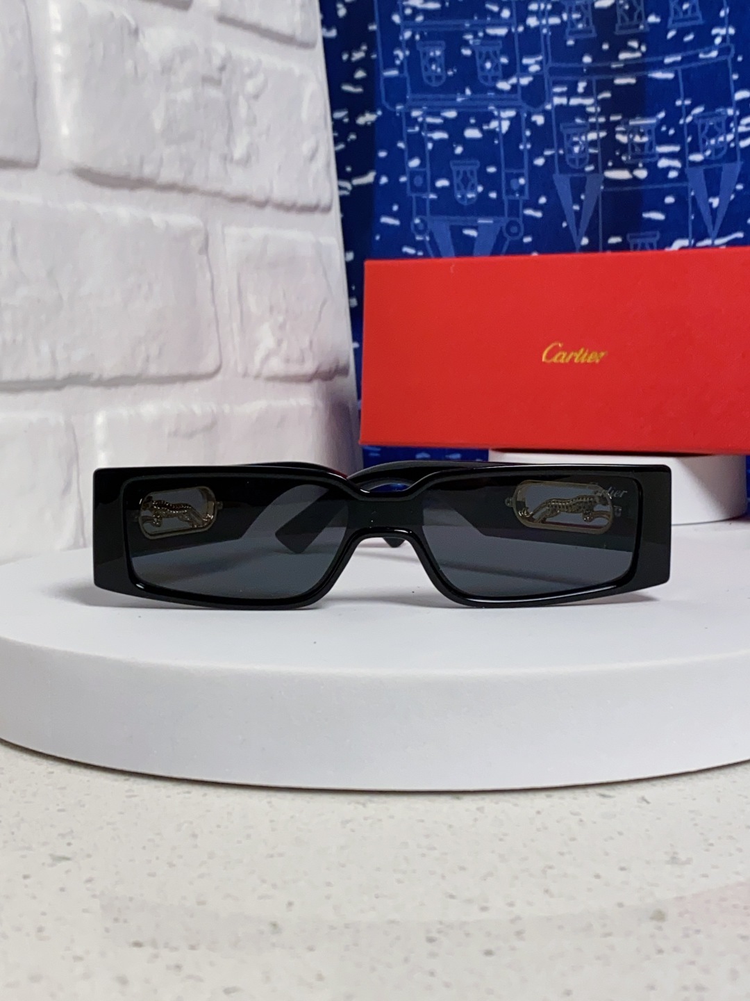 Cartier卡地亚 2025新款欧美小框太阳镜复古方型潮流豹子装饰连体墨镜跨境个性女士墨镜