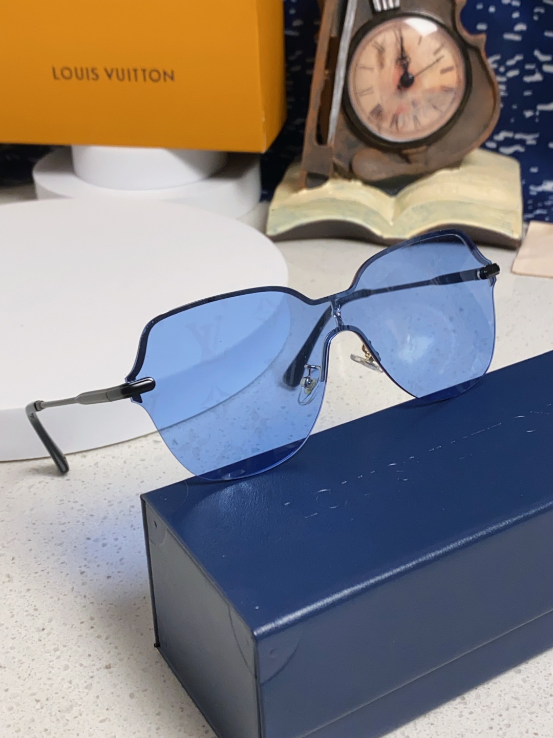 LouisVuitton路易威登 2025新款无框切边Lv字母款高级感满印花女太阳镜小红书抖音网红墨镜