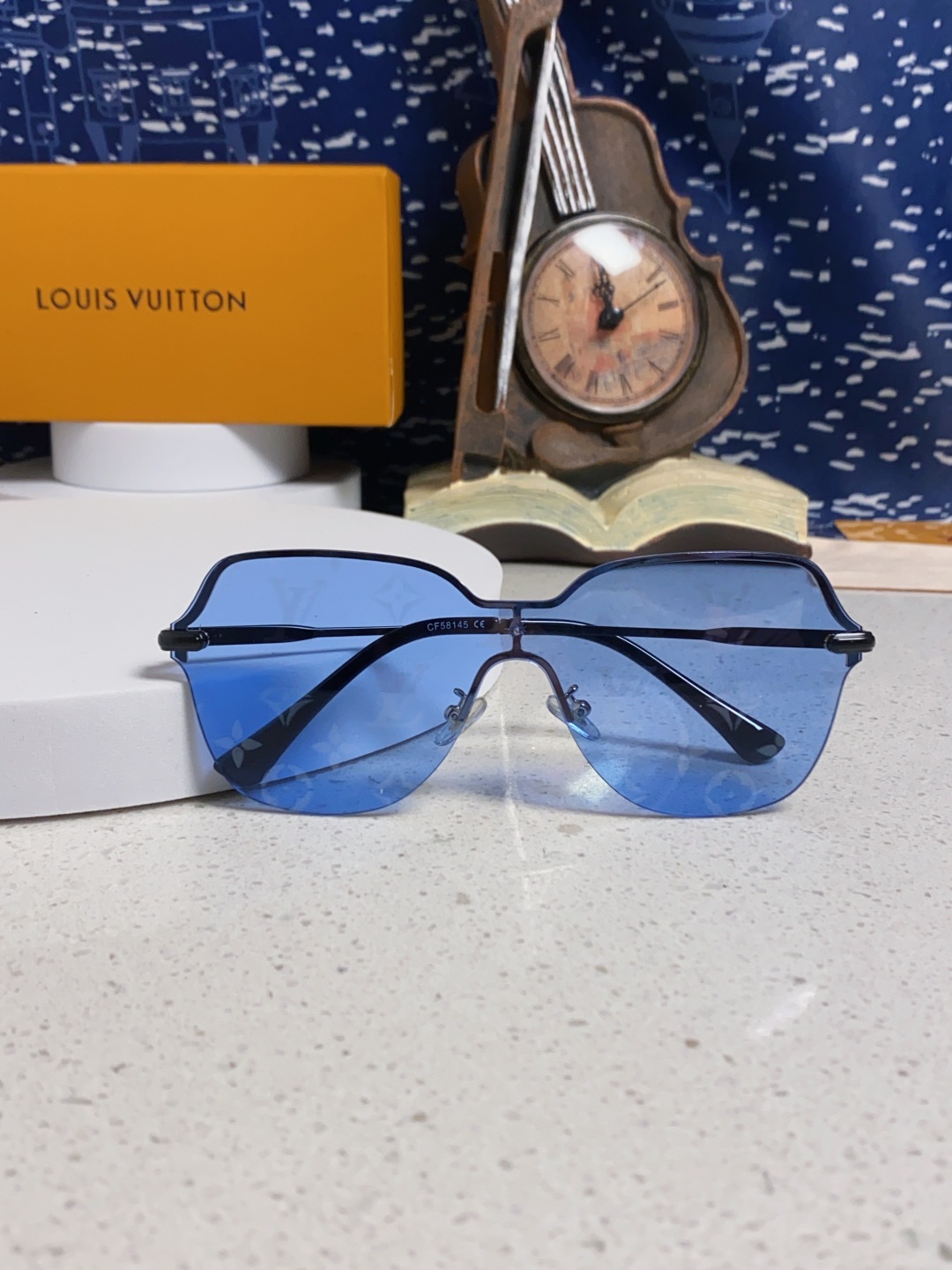 LouisVuitton路易威登 2025新款无框切边Lv字母款高级感满印花女太阳镜小红书抖音网红墨镜