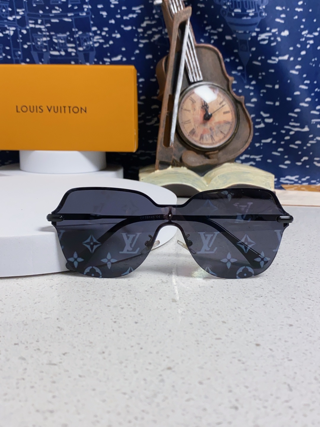 LouisVuitton路易威登 2025新款无框切边Lv字母款高级感满印花女太阳镜小红书抖音网红墨镜