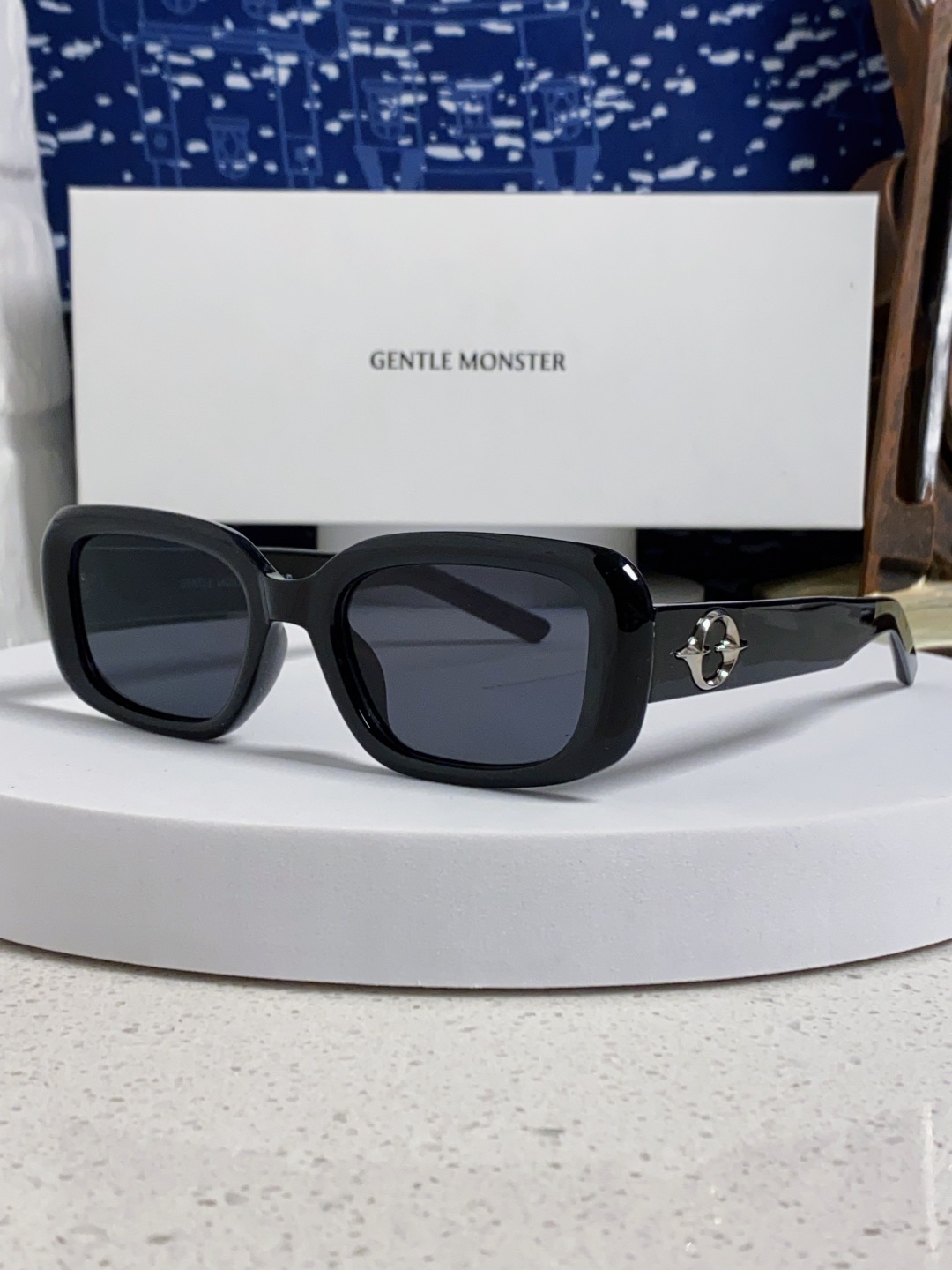 Gentle Moster(GM) 2025新款gm小方框墨镜粉色多巴胺辣妹眼镜偏光防紫外线近视太阳镜女