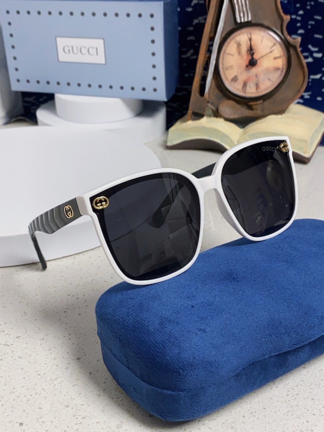 Gucci古奇 2025新款韩版防紫外线高级感网红个性时尚海边太阳镜显脸小 女士墨镜