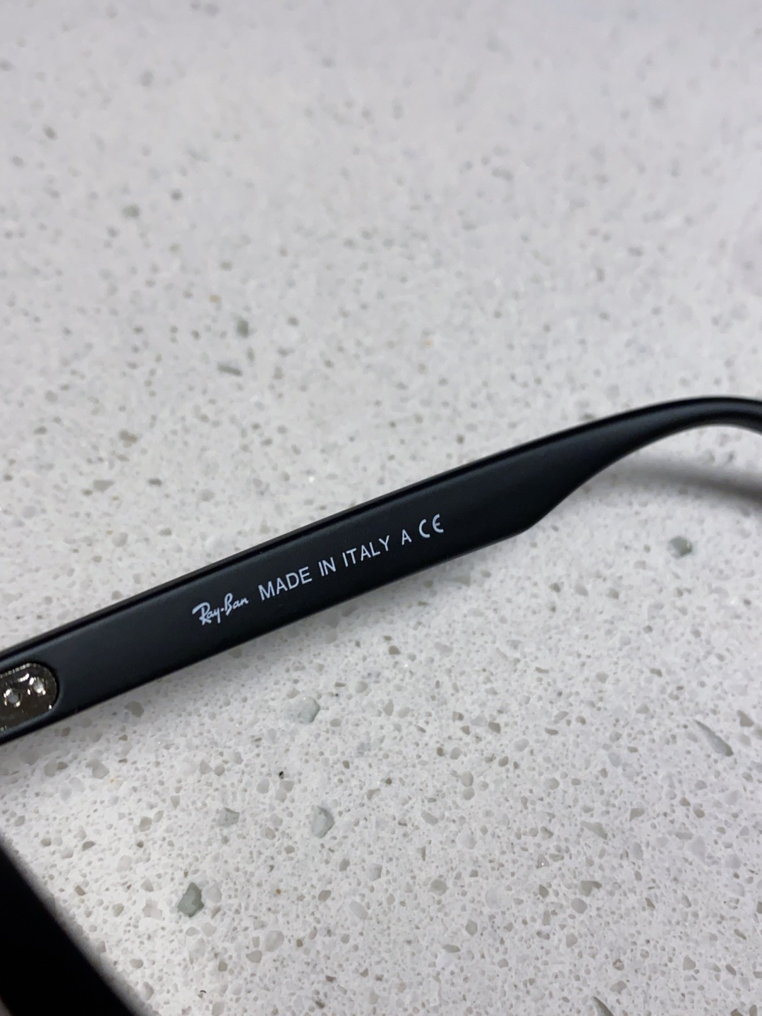 RayBan雷朋 2025新款运动墨镜连体炫彩太阳镜偏光时尚驾驶垂钓防风跑步眼镜 男女通用 RB4440