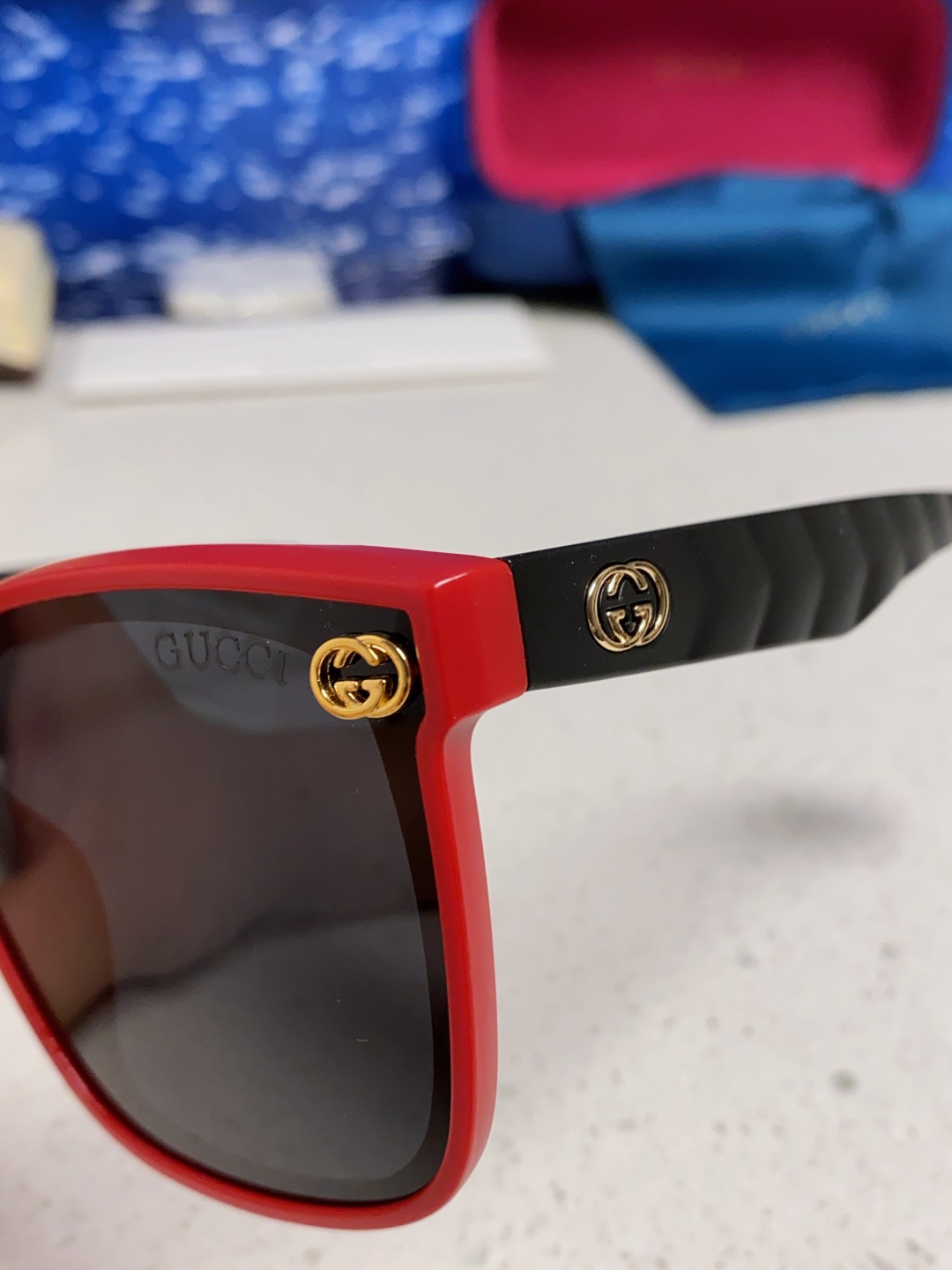 Gucci古奇 2025新款韩版防紫外线高级感网红个性时尚海边太阳镜显脸小 女士墨镜