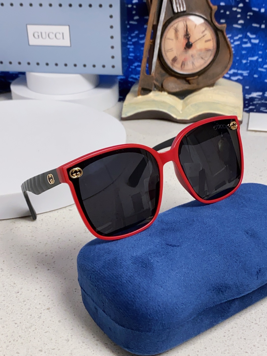 Gucci古奇 2025新款韩版防紫外线高级感网红个性时尚海边太阳镜显脸小 女士墨镜