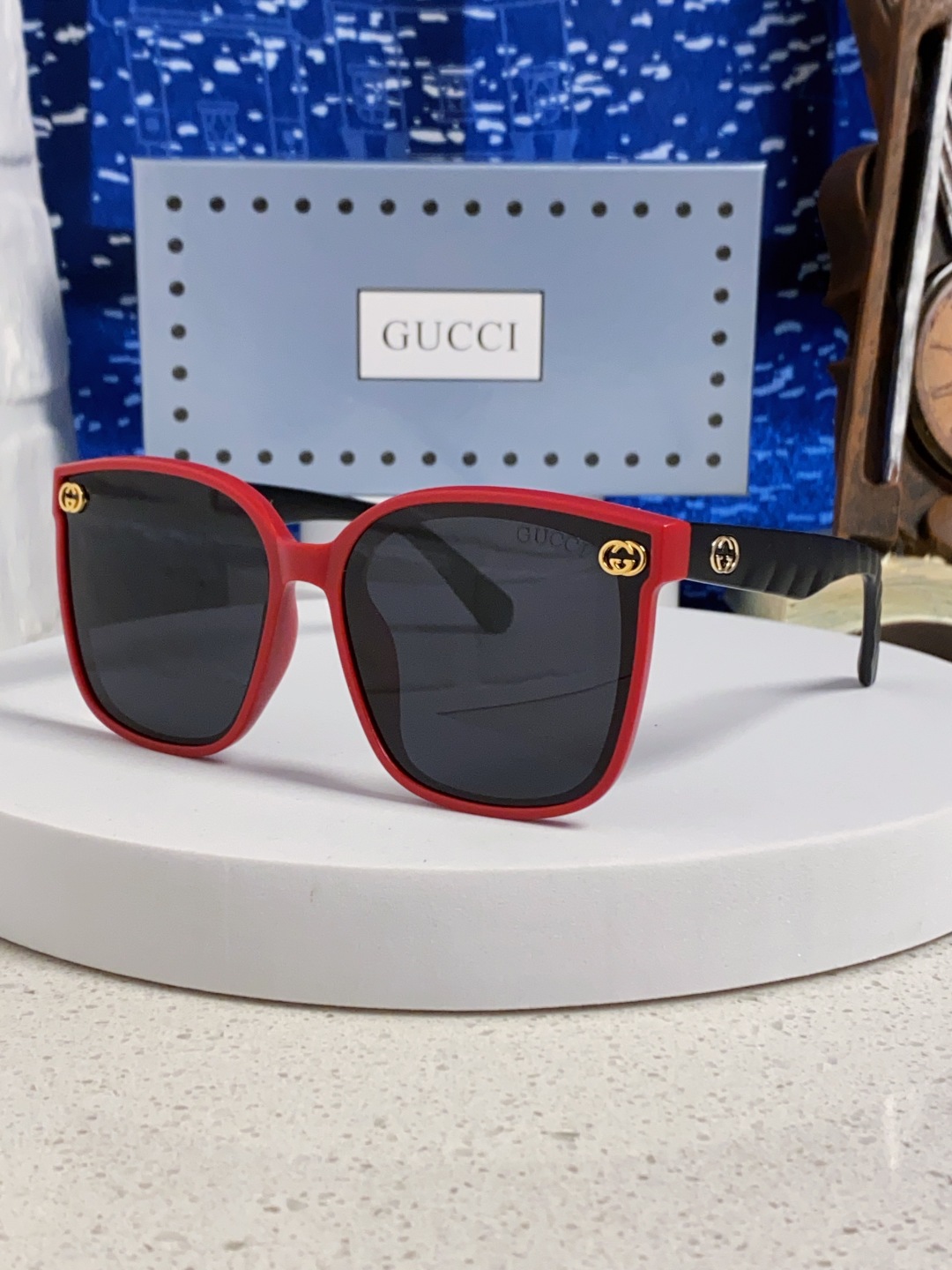 Gucci古奇 2025新款韩版防紫外线高级感网红个性时尚海边太阳镜显脸小 女士墨镜