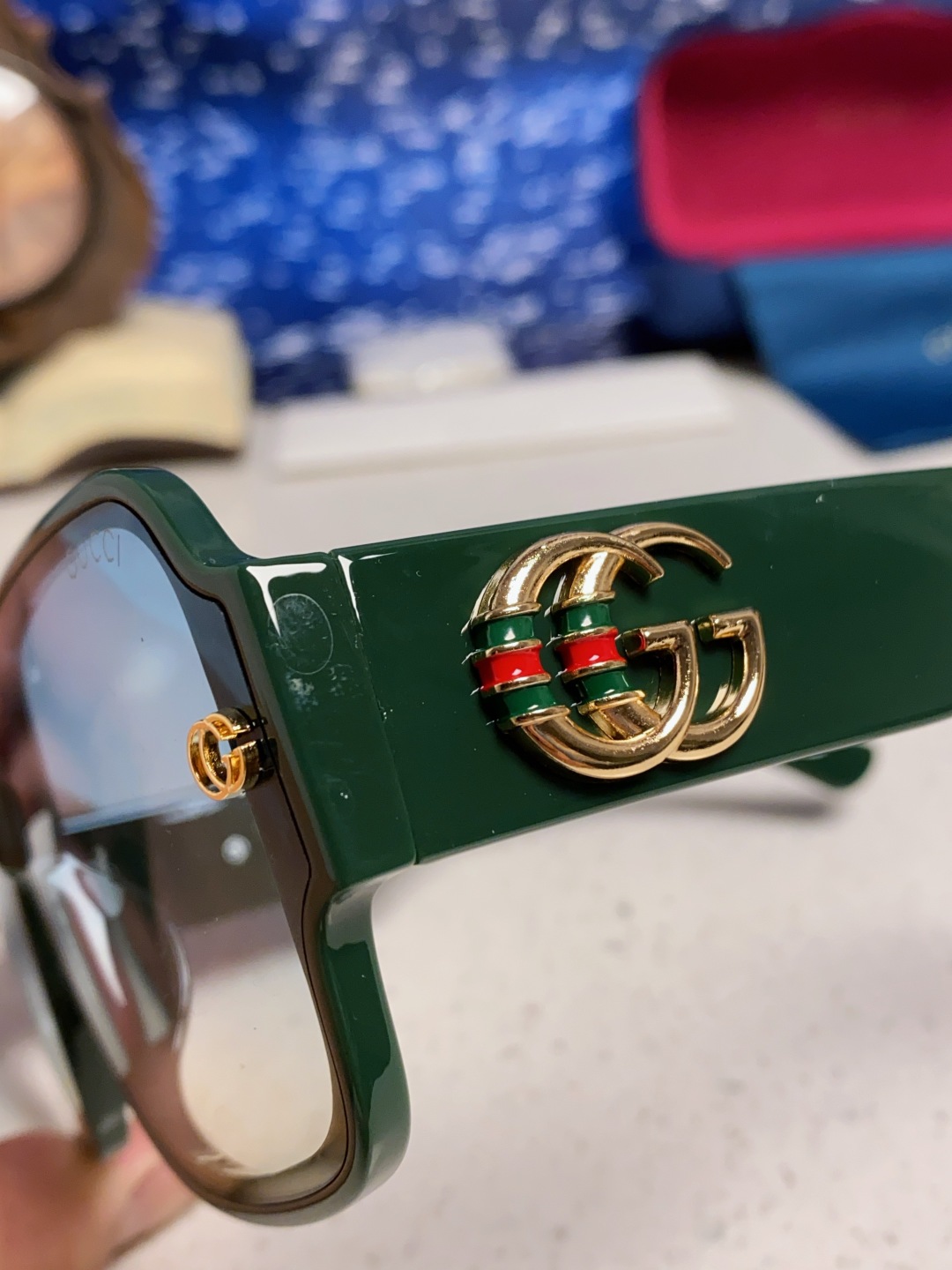 Gucci古奇 2025新款女士墨镜韩版防紫外线高级感网红个性时尚海边太阳镜显脸小 男女通用