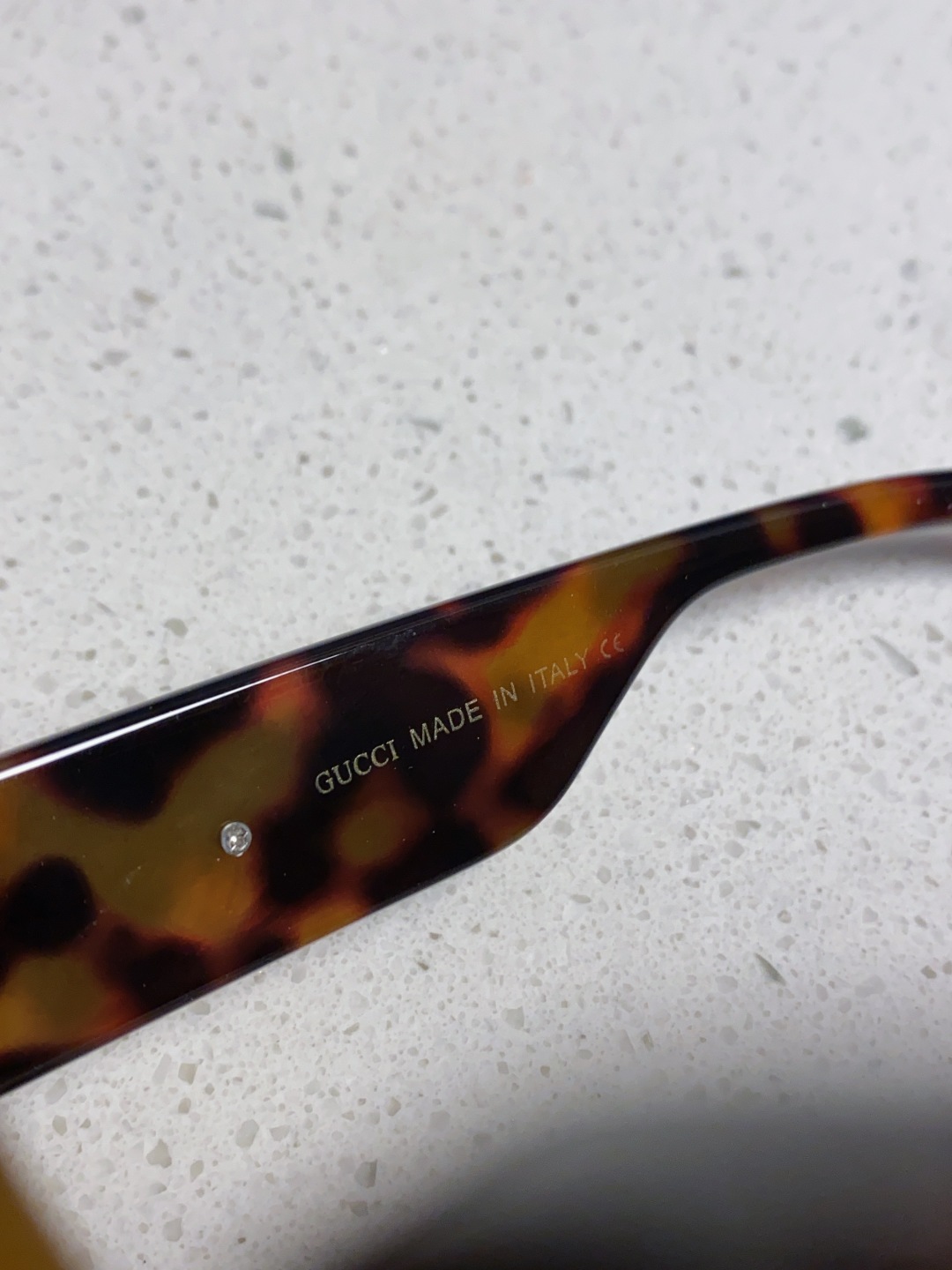 Gucci古奇 2025新款女士墨镜韩版防紫外线高级感网红个性时尚海边太阳镜显脸小 男女通用