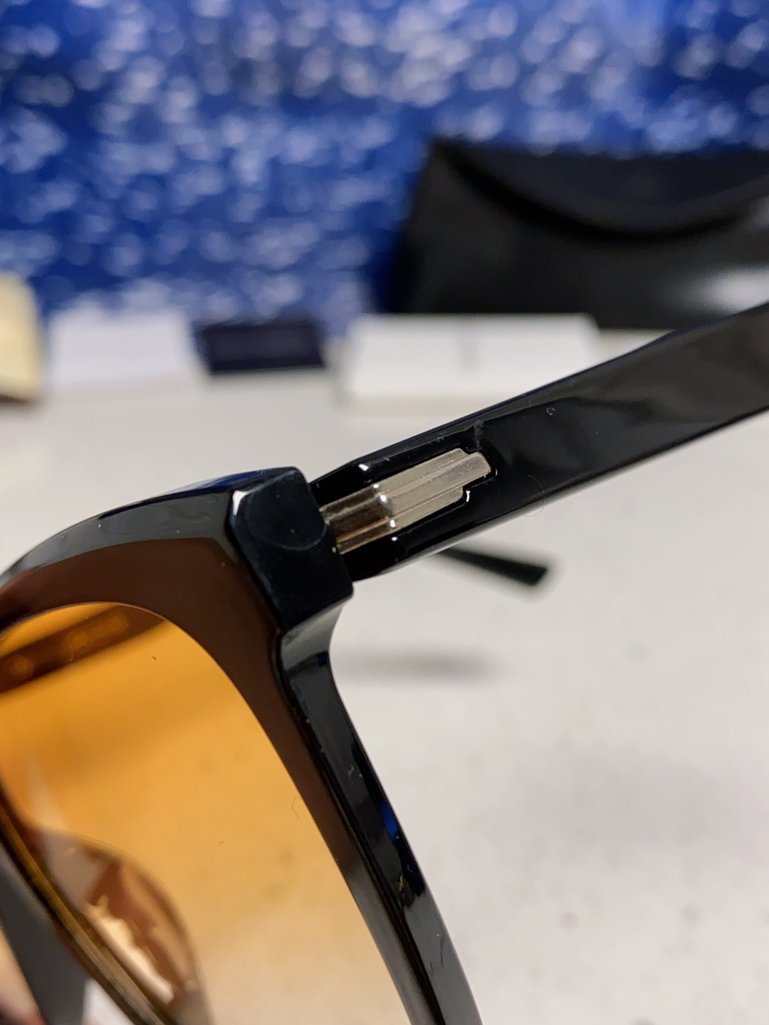  Gentle Moster(GM) GM新品大方框又一款百搭眼镜框墨镜 潮人必备 造型设计  型号：L