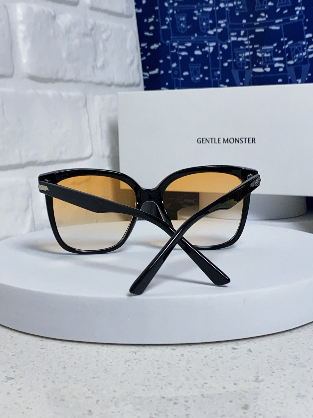  Gentle Moster(GM) GM新品大方框又一款百搭眼镜框墨镜 潮人必备 造型设计  型号：L