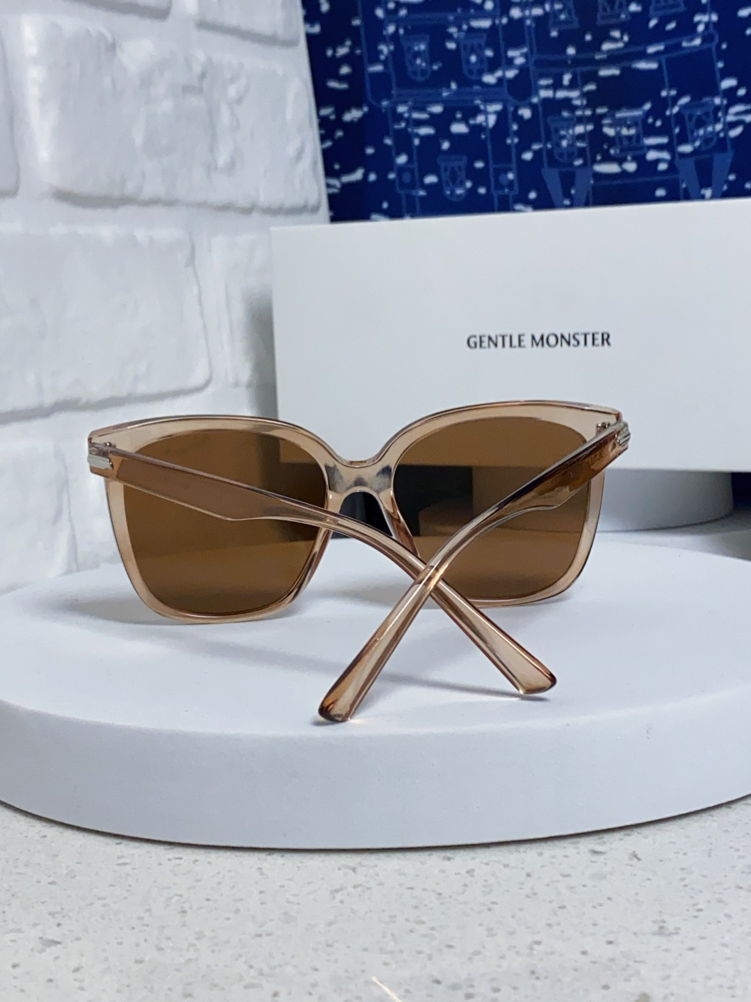  Gentle Moster(GM) GM新品大方框又一款百搭眼镜框墨镜 潮人必备 造型设计  型号：L