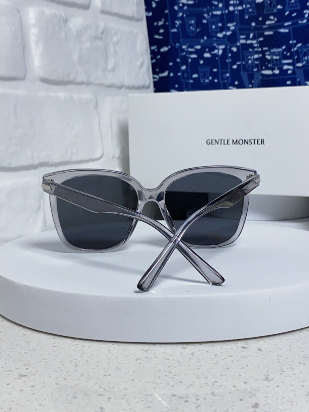  Gentle Moster(GM) GM新品大方框又一款百搭眼镜框墨镜 潮人必备 造型设计  型号：L