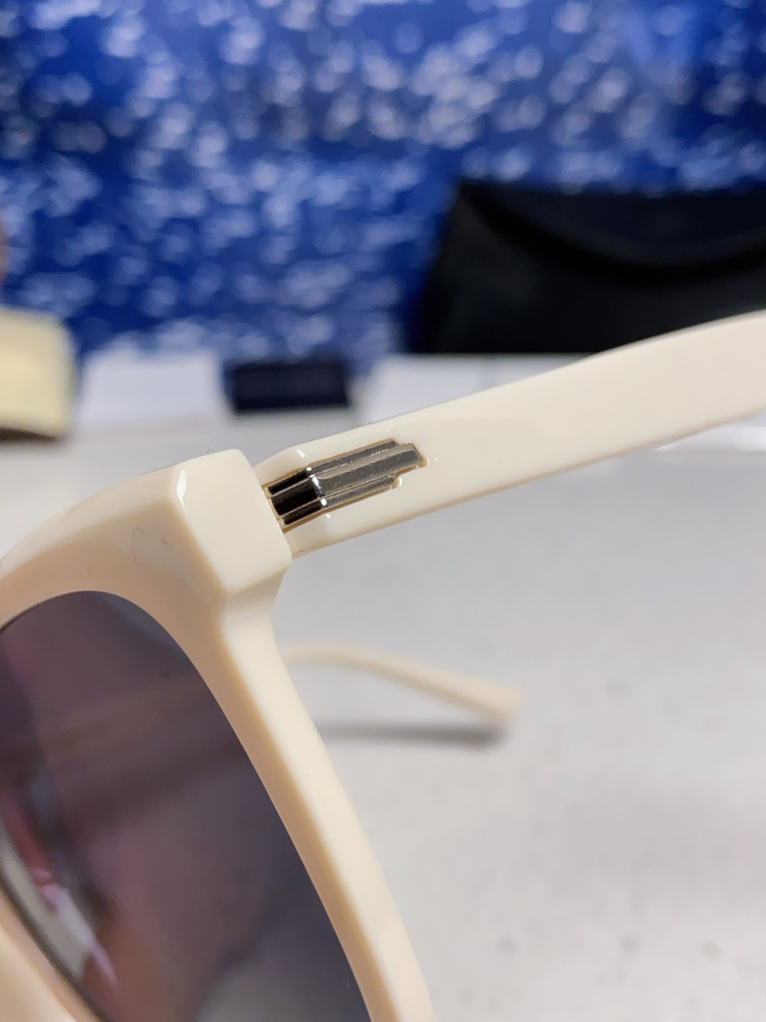  Gentle Moster(GM) GM新品大方框又一款百搭眼镜框墨镜 潮人必备 造型设计  型号：L