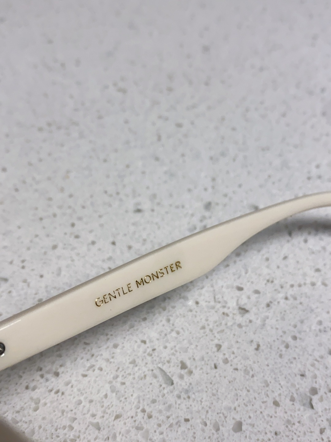  Gentle Moster(GM) GM新品大方框又一款百搭眼镜框墨镜 潮人必备 造型设计  型号：L