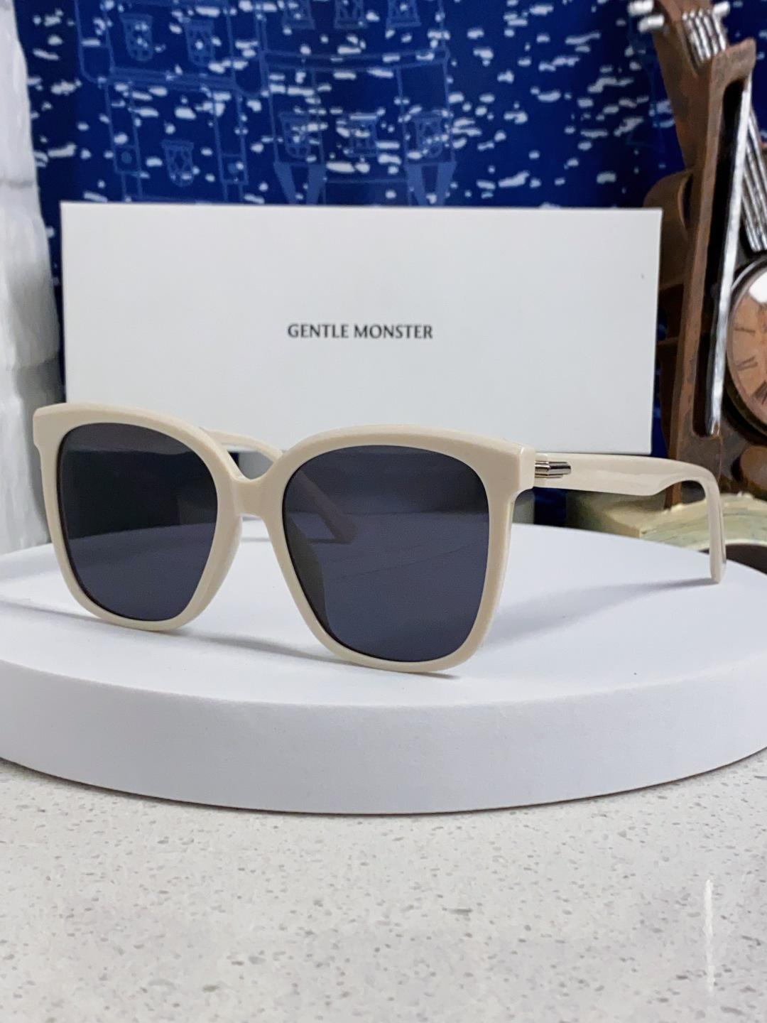  Gentle Moster(GM) GM新品大方框又一款百搭眼镜框墨镜 潮人必备 造型设计  型号：L