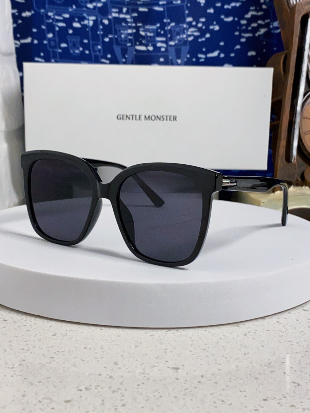  Gentle Moster(GM) GM新品大方框又一款百搭眼镜框墨镜 潮人必备 造型设计  型号：L