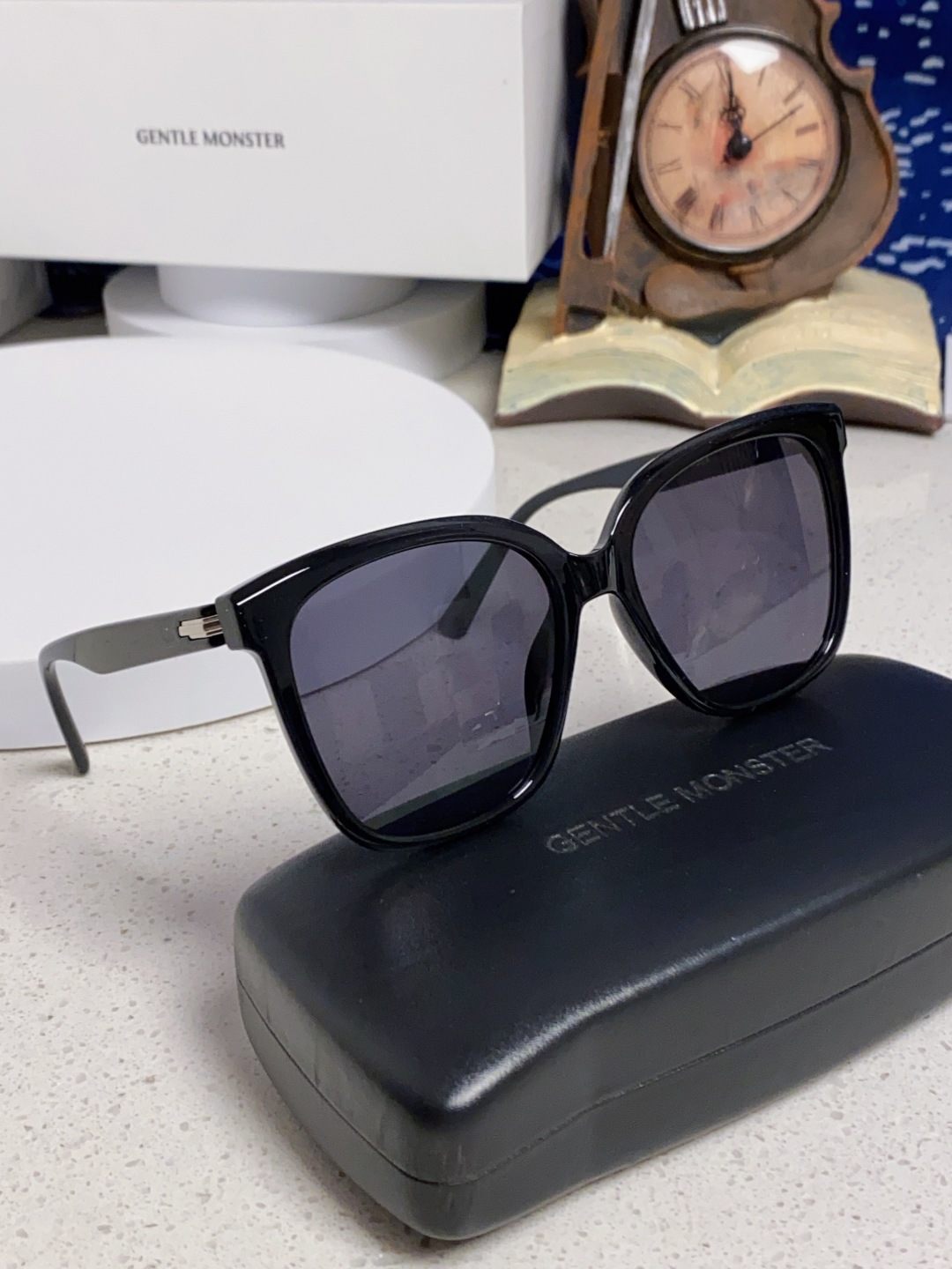  Gentle Moster(GM) GM新品大方框又一款百搭眼镜框墨镜 潮人必备 造型设计  型号：L