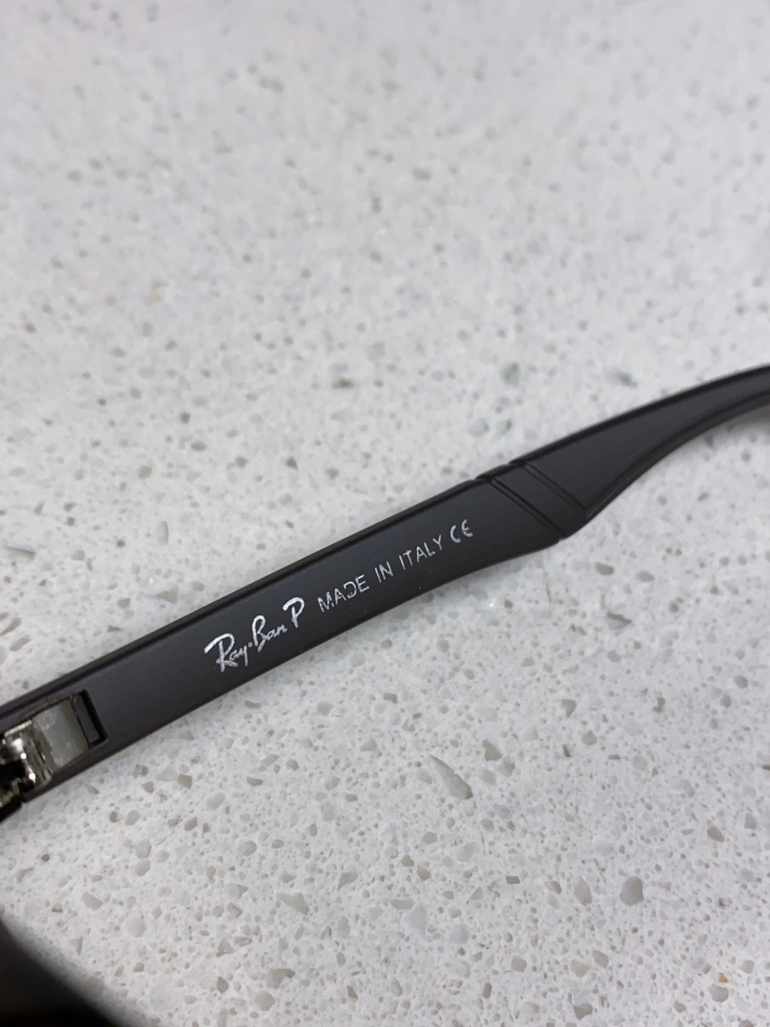 Rayban雷朋 2025新款豪华雷家时尚男士驾驶偏光太阳镜户外骑行运动眼镜防强光墨镜 RB69024