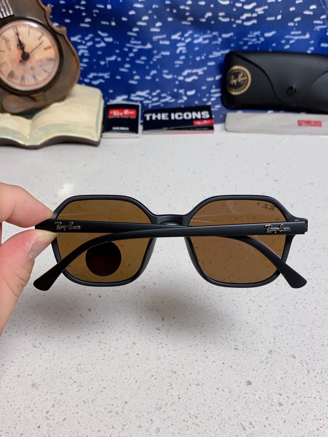  RayBan雷朋 2025新款 黑框运动偏光太阳镜 椭圆形 男女通用太阳镜 RB2194