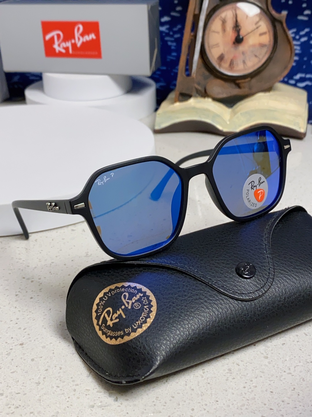  RayBan雷朋 2025新款 黑框运动偏光太阳镜 椭圆形 男女通用太阳镜 RB2194