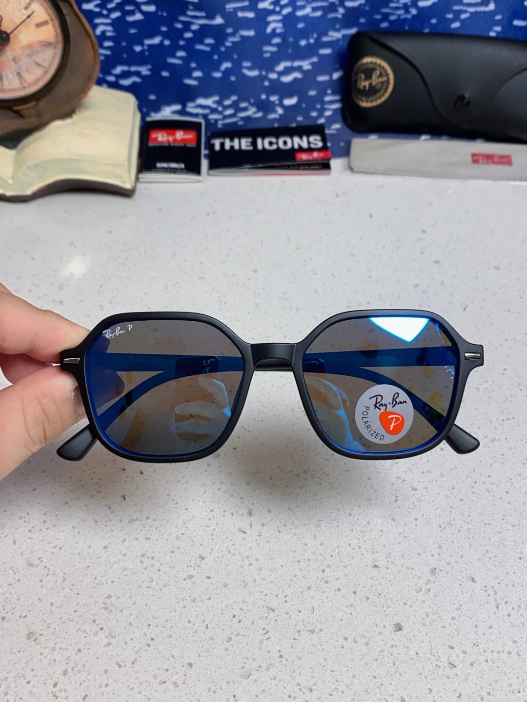  RayBan雷朋 2025新款 黑框运动偏光太阳镜 椭圆形 男女通用太阳镜 RB2194