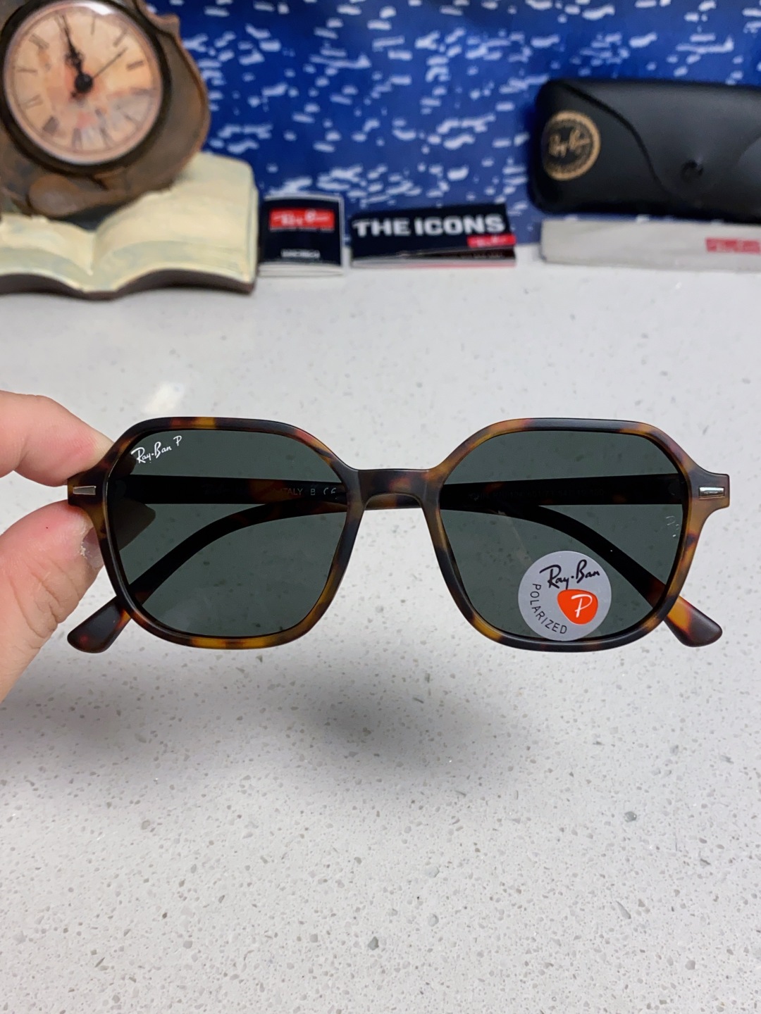  RayBan雷朋 2025新款 黑框运动偏光太阳镜 椭圆形 男女通用太阳镜 RB2194