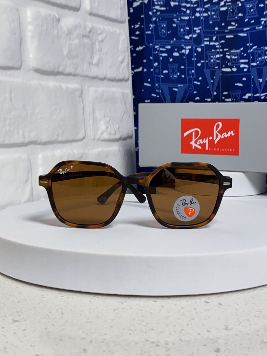  RayBan雷朋 2025新款 黑框运动偏光太阳镜 椭圆形 男女通用太阳镜 RB2194