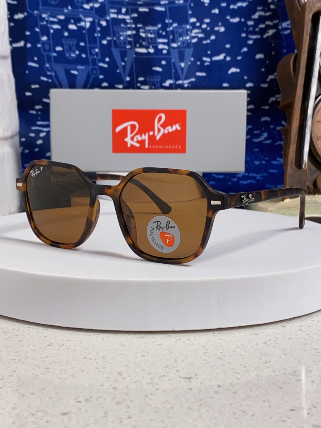  RayBan雷朋 2025新款 黑框运动偏光太阳镜 椭圆形 男女通用太阳镜 RB2194