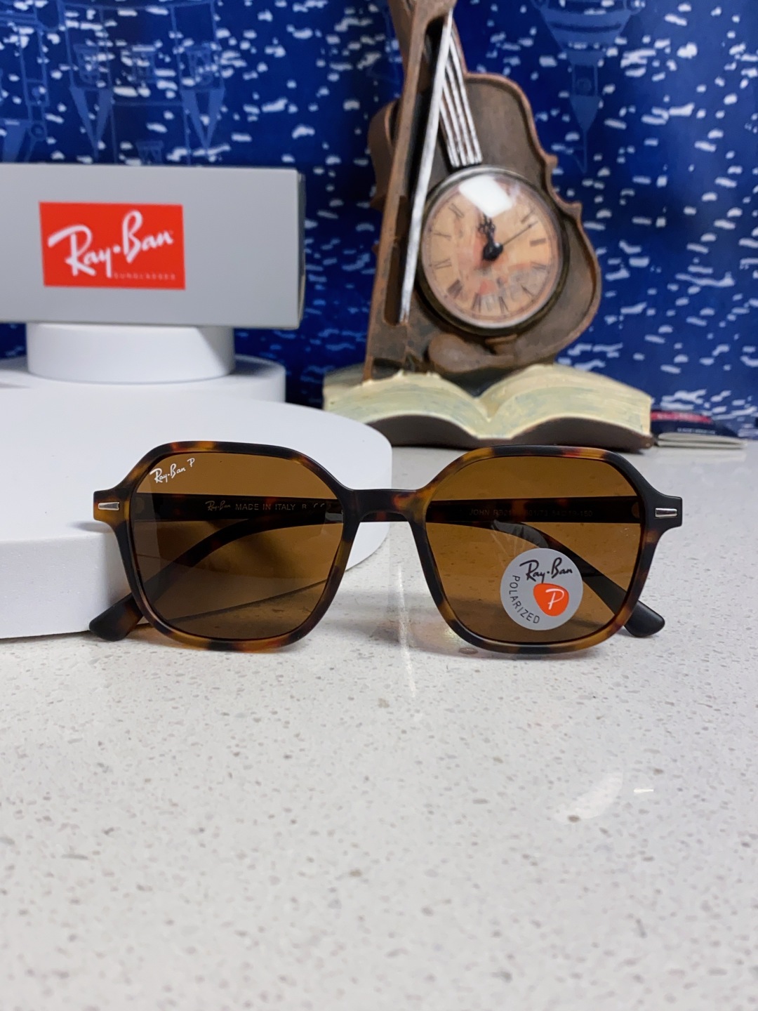  RayBan雷朋 2025新款 黑框运动偏光太阳镜 椭圆形 男女通用太阳镜 RB2194
