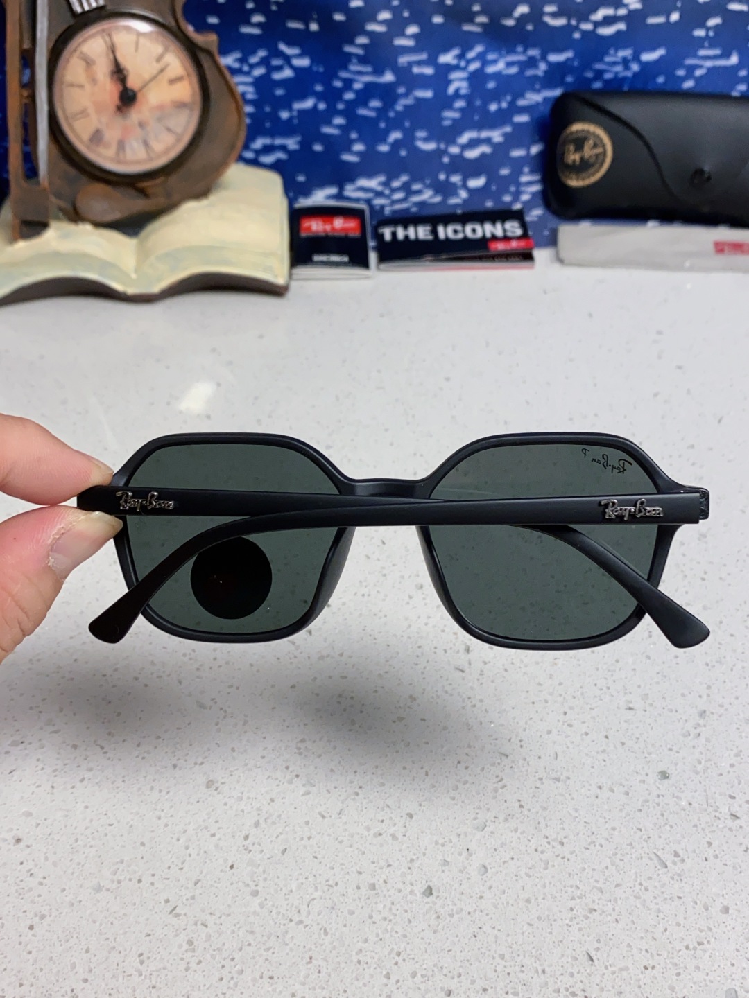  RayBan雷朋 2025新款 黑框运动偏光太阳镜 椭圆形 男女通用太阳镜 RB2194