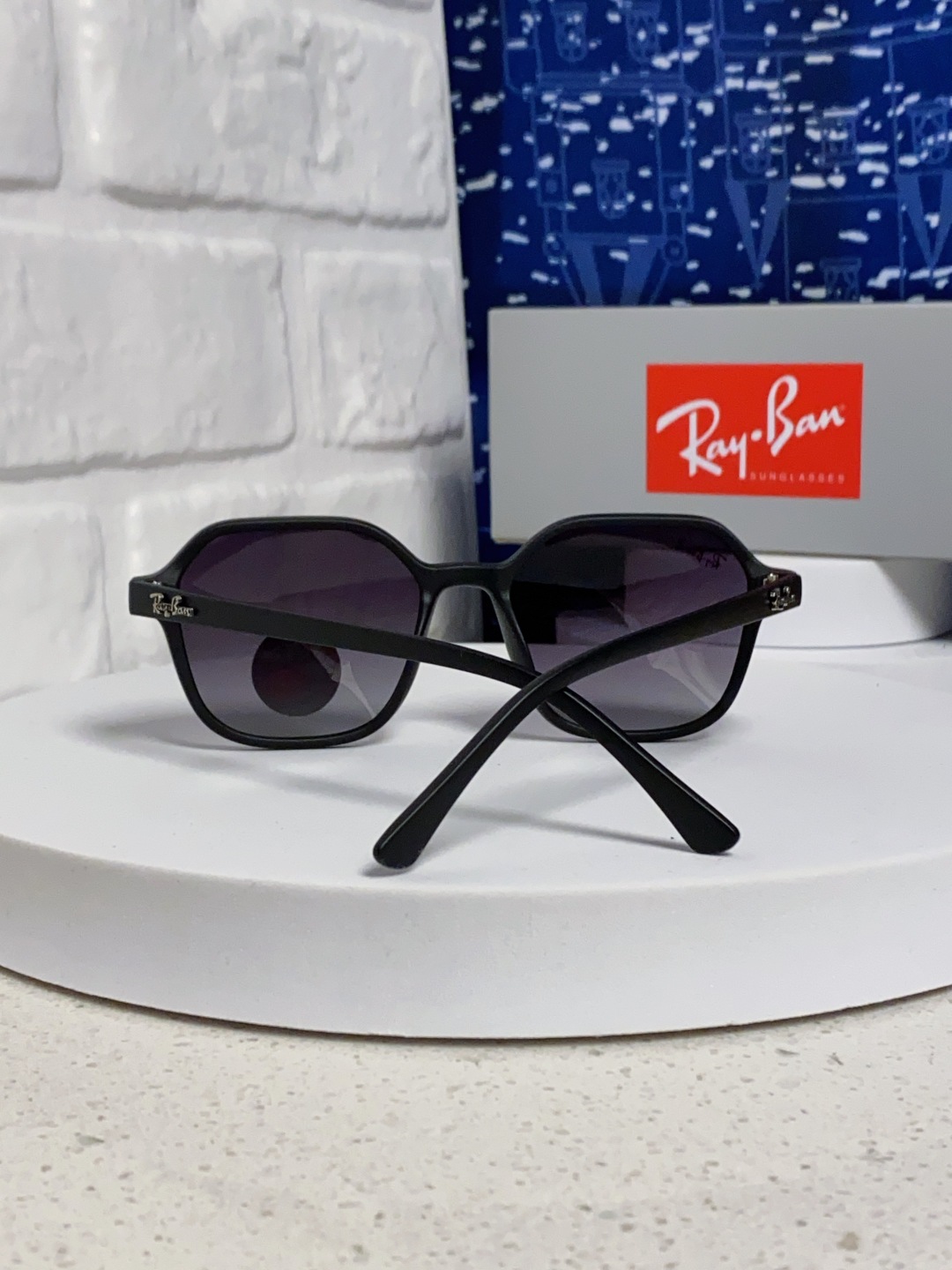 RayBan雷朋 2025新款 黑框运动偏光太阳镜 椭圆形 男女通用太阳镜 RB2194