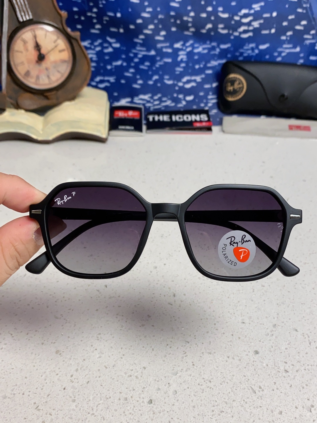 RayBan雷朋 2025新款 黑框运动偏光太阳镜 椭圆形 男女通用太阳镜 RB2194