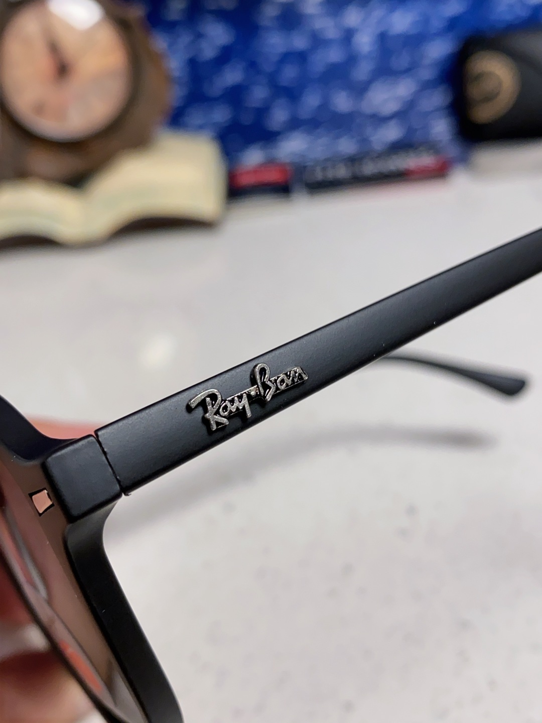 RayBan雷朋 2025新款 黑框运动偏光太阳镜 椭圆形 男女通用太阳镜 RB2194