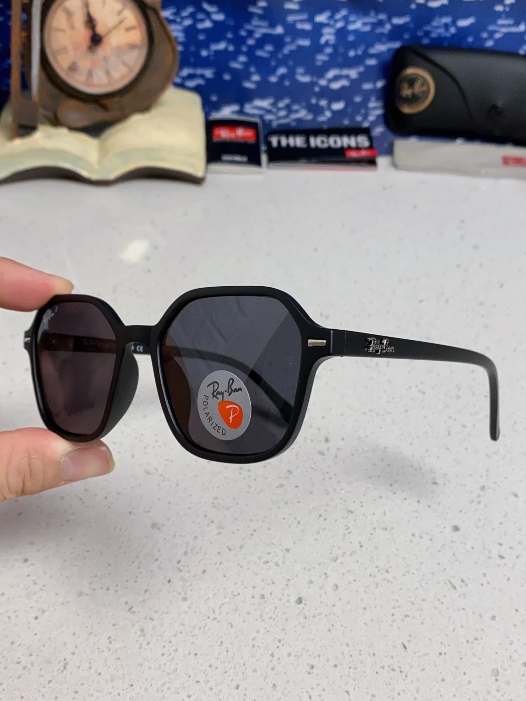 RayBan雷朋 2025新款 黑框运动偏光太阳镜 椭圆形 男女通用太阳镜 RB2194