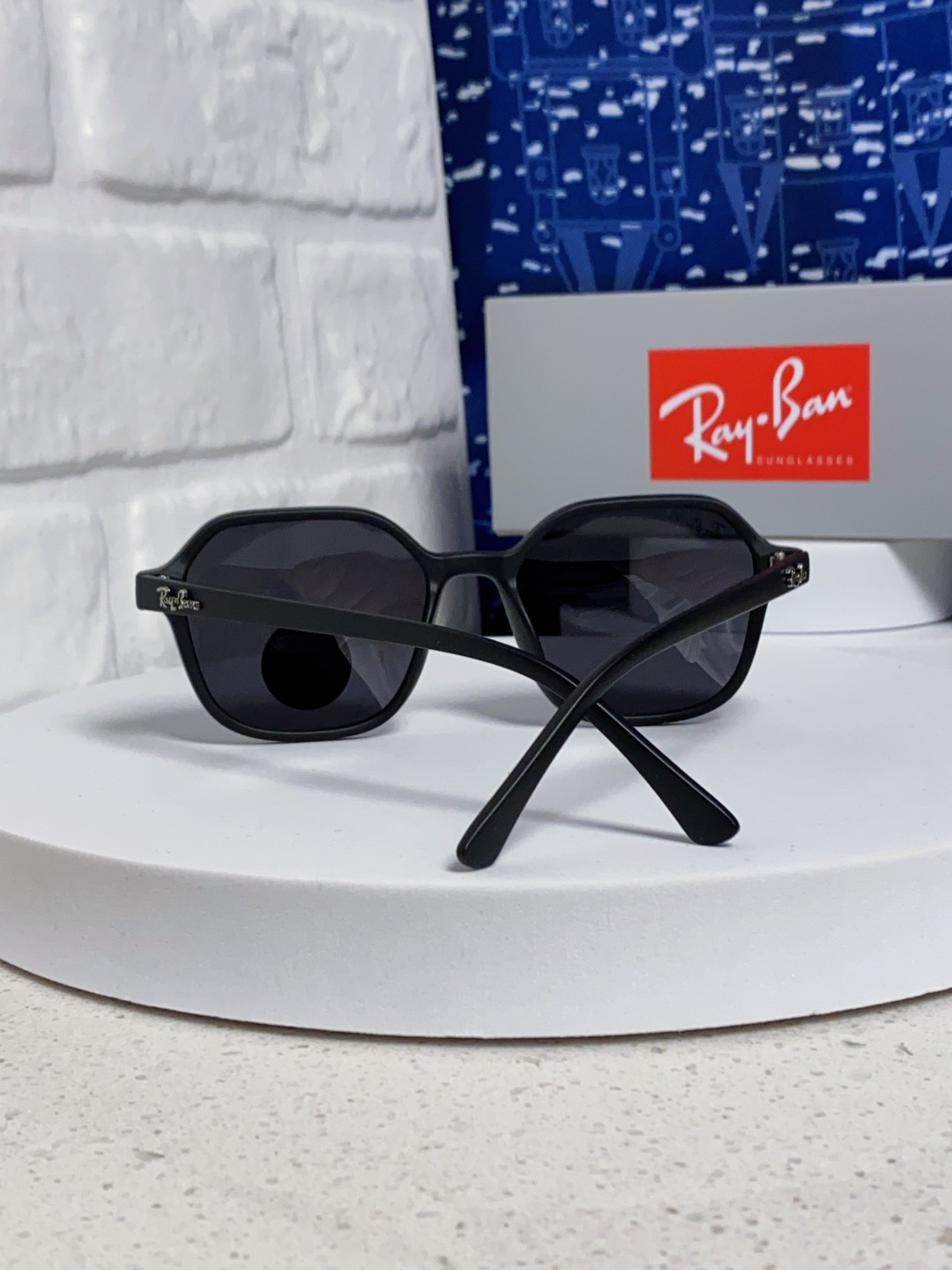 RayBan雷朋 2025新款 黑框运动偏光太阳镜 椭圆形 男女通用太阳镜 RB2194