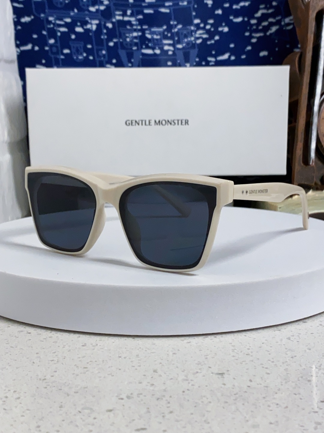 Gentle Moster(GM) 新款方框太阳眼镜女圆脸 时尚遮阳墨镜男防紫外线 型号：GEGEN